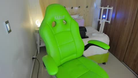 Lisa  online show from 01/19/25, 03:42