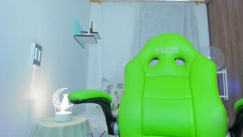 Lisa  online show from 02/05/25, 04:47