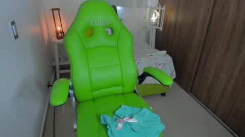 Lisa  online show from 02/17/25, 03:09