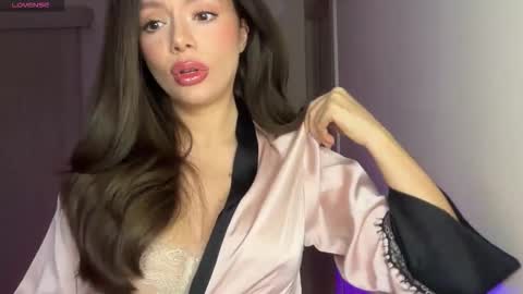 Snapshot of lisa_graham chatting on 02/11/26, 04:39 lisa_graham online show from 02/11/26, 04:39