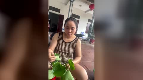 lisa_hanw online show from 04/15/26, 02:18