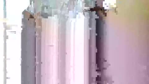 Snapshot of lisa_larry chatting on 02/13/25, 06:09 lisa larry online show from 02/13/25, 06:09