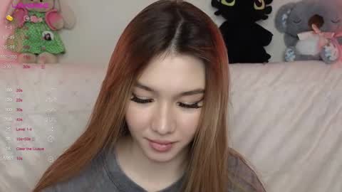 Snapshot of lisa_lit chatting on 03/03/25, 03:53 Lisa and Katerina online show from 03/03/25, 03:53