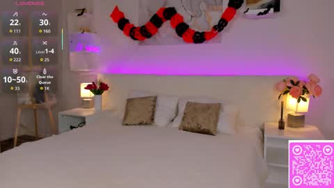 Lisa online show from 10/24/25, 01:24