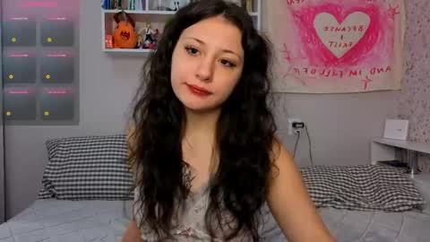 Snapshot of lisa_mzemta chatting on 04/29/26, 08:29 Lisa online show from 04/29/26, 08:29