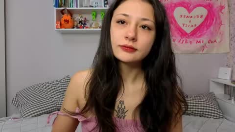 Snapshot of lisa_mzemta chatting on 05/11/26, 07:36 Lisa online show from 05/11/26, 07:36