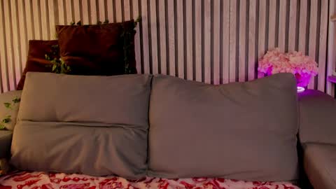 lisa_rabbit online show from 04/17/26, 01:52