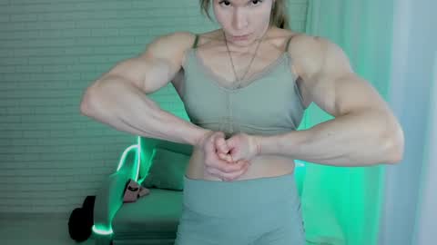 Snapshot of lisa_ree_ chatting on 01/24/25, 08:13 lisa online show from 01/24/25, 08:13