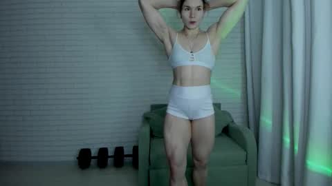 Snapshot of lisa_ree_ chatting on 09/27/25, 08:47 lisa online show from 09/27/25, 08:47