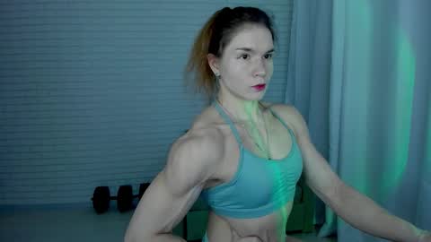 Snapshot of lisa_ree_ chatting on 10/16/25, 10:55 lisa online show from 10/16/25, 10:55