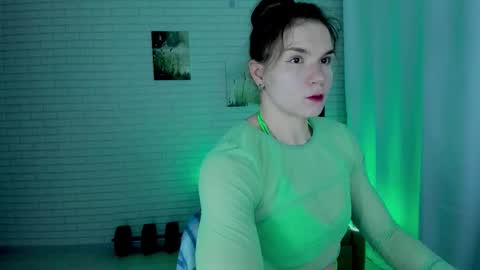 Snapshot of lisa_ree_ chatting on 12/13/25, 08:47 lisa online show from 12/13/25, 08:47