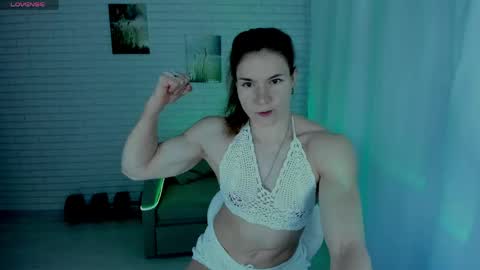 Snapshot of lisa_ree_ chatting on 05/05/26, 02:19 lisa online show from 05/05/26, 02:19