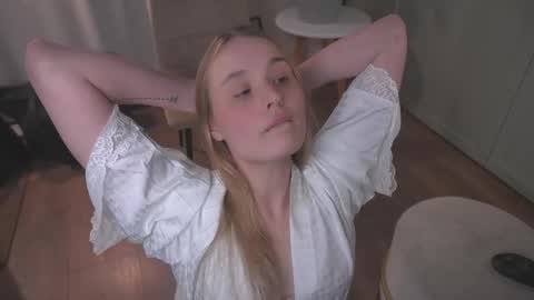 Elisabeth or Lisa online show from 02/10/26, 08:57