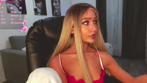 Lisa online show from 11/20/25, 01:55