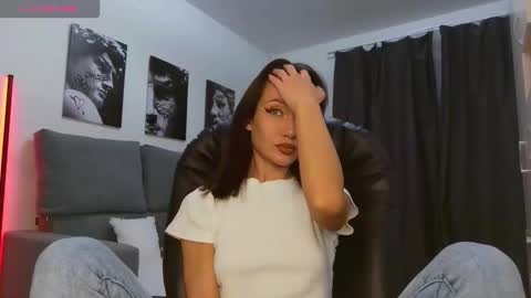 Lisa online show from 01/06/26, 12:42