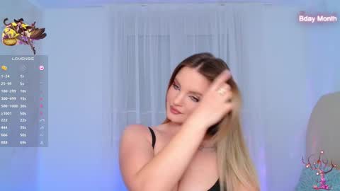 Snapshot of lisa_tease chatting on 10/12/25, 12:09 Lisa online show from 10/12/25, 12:09