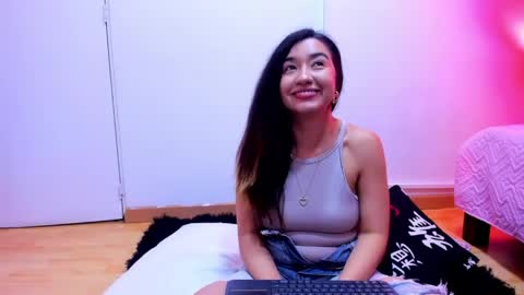 lisa white  online show from 03/31/26, 03:52