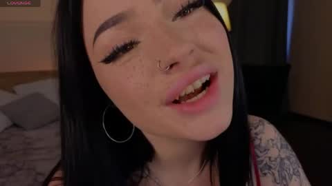 Snapshot of lisaaaliss chatting on 05/07/26, 10:42 lisaaaliss online show from 05/07/26, 10:42