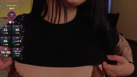 Snapshot of lisaaaliss chatting on 05/11/26, 10:21 lisaaaliss online show from 05/11/26, 10:21