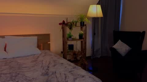 lisaaaliss online show from 06/23/26, 11:08