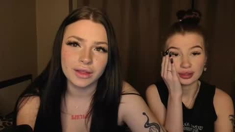 Lisa and Den online show from 12/21/25, 03:19