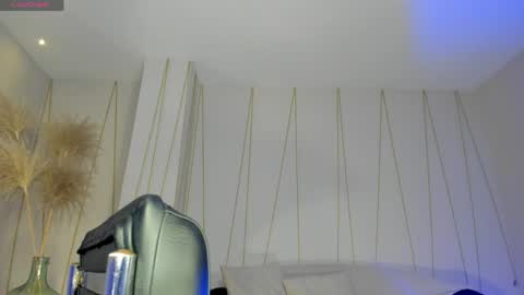 Lisa  Flowers online show from 04/06/26, 11:00