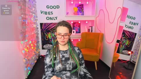 Lisa online show from 03/27/26, 08:26