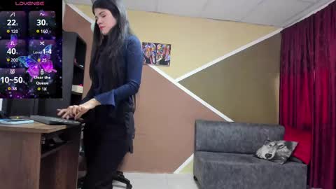 Snapshot of lisagray_1 chatting on 09/26/25, 07:29 Lisa Gray Independent Model online show from 09/26/25, 07:29