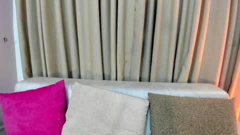 Snapshot of lisahadwiin chatting on 02/22/25, 09:48 LisaHadwiin online show from 02/22/25, 09:48