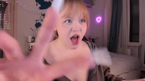 -Lisa- Help me to reach 100 thumbs up3 online show from 12/22/24, 09:42