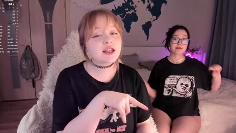 -Lisa- Help me to reach 100 thumbs up3 online show from 01/24/25, 05:32