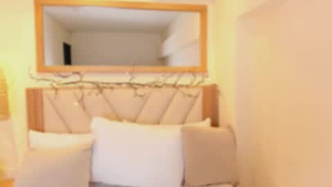 lisa online show from 03/11/26, 12:22