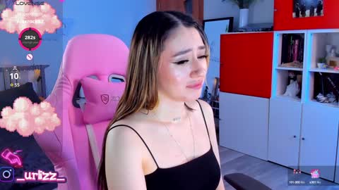   LISA   online show from 02/04/25, 11:49