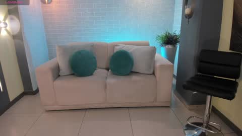 Snapshot of lisamonroe_ chatting on 01/31/25, 11:56 LISA MONROE online show from 01/31/25, 11:56