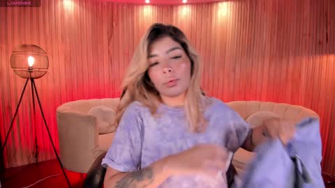 Snapshot of lisamonroe_ chatting on 02/06/25, 12:26 LISA MONROE online show from 02/06/25, 12:26