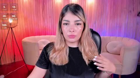 Snapshot of lisamonroe_ chatting on 02/09/25, 12:41 LISA MONROE online show from 02/09/25, 12:41