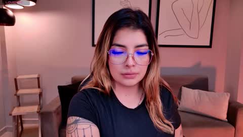 Snapshot of lisamonroe_ chatting on 09/14/25, 11:31 LISA MONROE online show from 09/14/25, 11:31