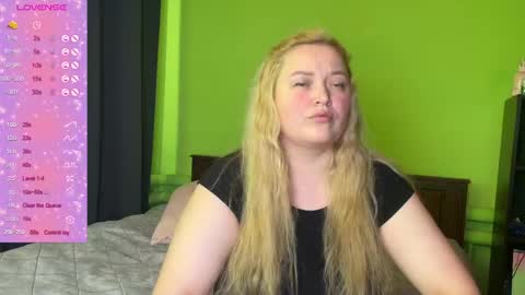 Lisa online show from 01/14/26, 09:37