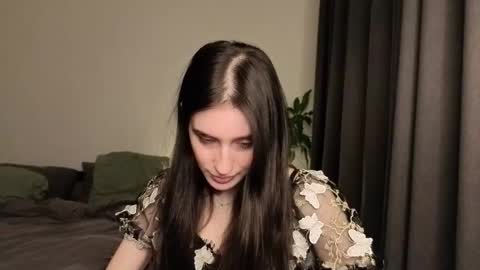 Lisa online show from 11/20/25, 10:09