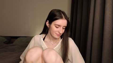 Lisa online show from 11/21/25, 10:52