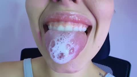 Lisbet online show from 11/13/25, 03:33