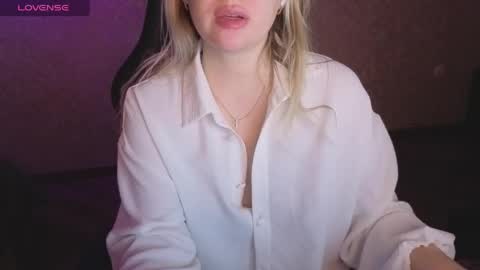 Snapshot of lisenok26 chatting on 05/12/26, 09:12 Anna online show from 05/12/26, 09:12