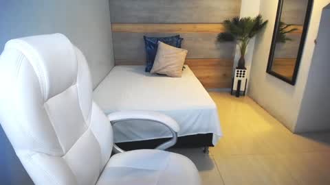 Liseth Fox online show from 12/21/24, 03:31