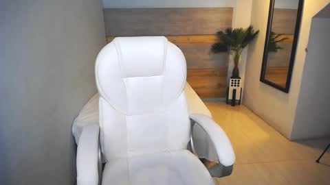 Liseth Fox online show from 01/10/25, 02:25