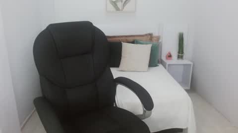 Liseth Fox online show from 01/31/25, 06:36