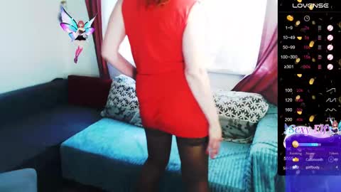Snapshot of lisetmonro_ chatting on 02/27/25, 08:06 Hellomy name is Liset online show from 02/27/25, 08:06