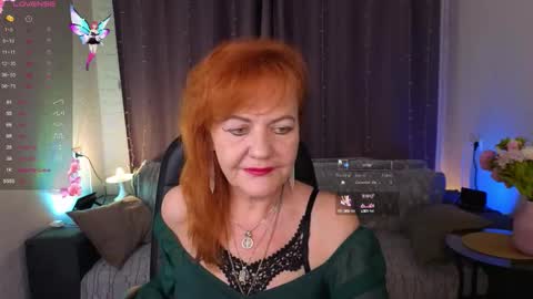 Snapshot of lisetmonro_ chatting on 09/17/25, 06:26 Hellomy name is Liset online show from 09/17/25, 06:26