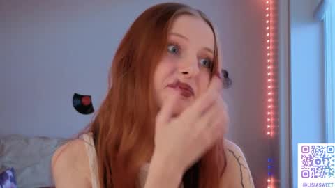 Snapshot of lisiasweet chatting on 05/18/26, 02:23 Lika online show from 05/18/26, 02:23