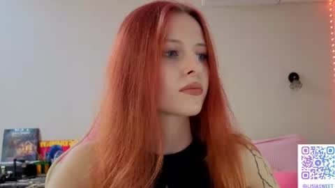 Snapshot of lisiasweet chatting on 07/17/26, 03:18 Lika online show from 07/17/26, 03:18
