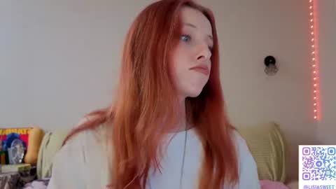 Snapshot of lisiasweet chatting on 07/27/26, 02:57 Lika online show from 07/27/26, 02:57